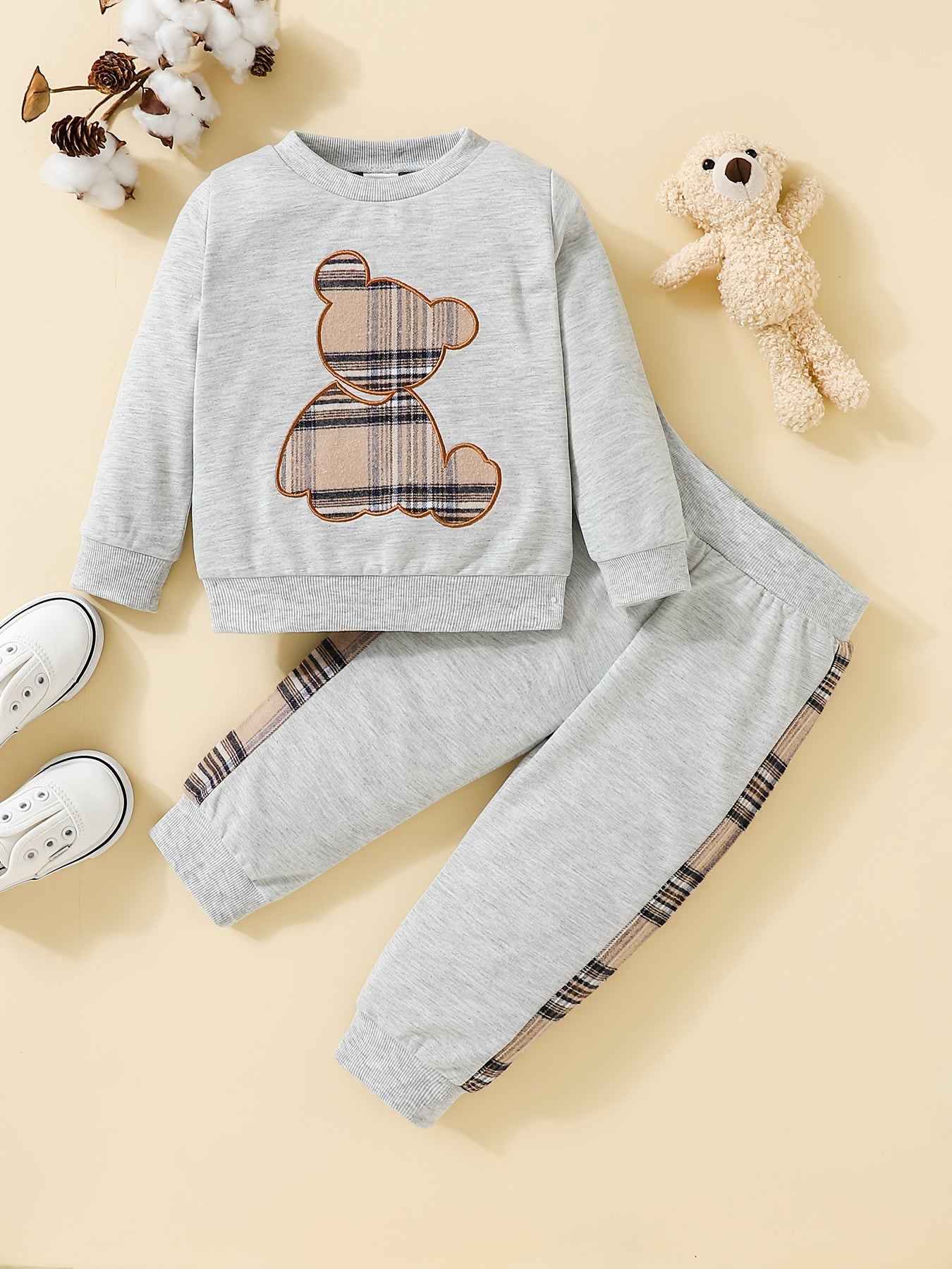 2-delige outfit - sweatshirt met borduursel van een beer en broek - Paris