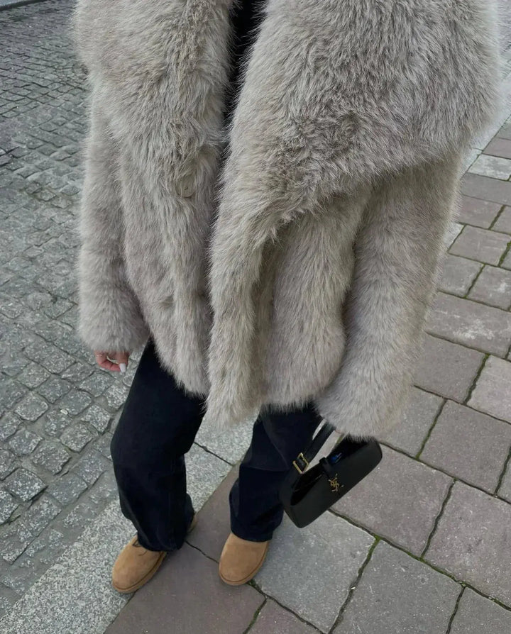 Tokyo - Oversized Faux Fur bontjas voor dames