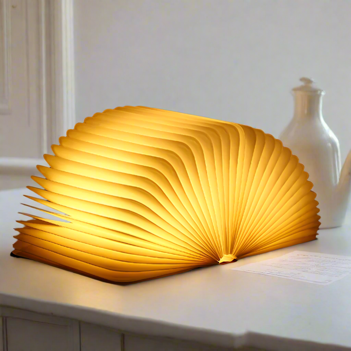 Mystieke boekenlamp