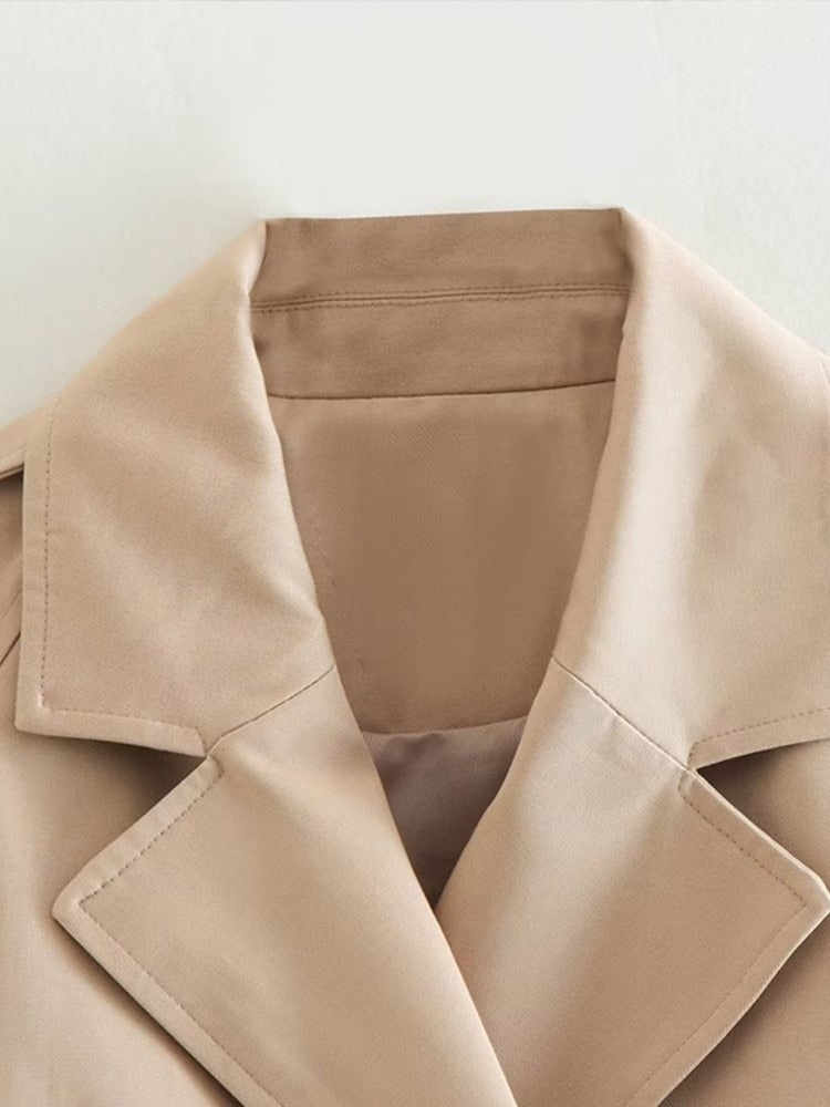 Beige cropped trenchcoat – Zuri